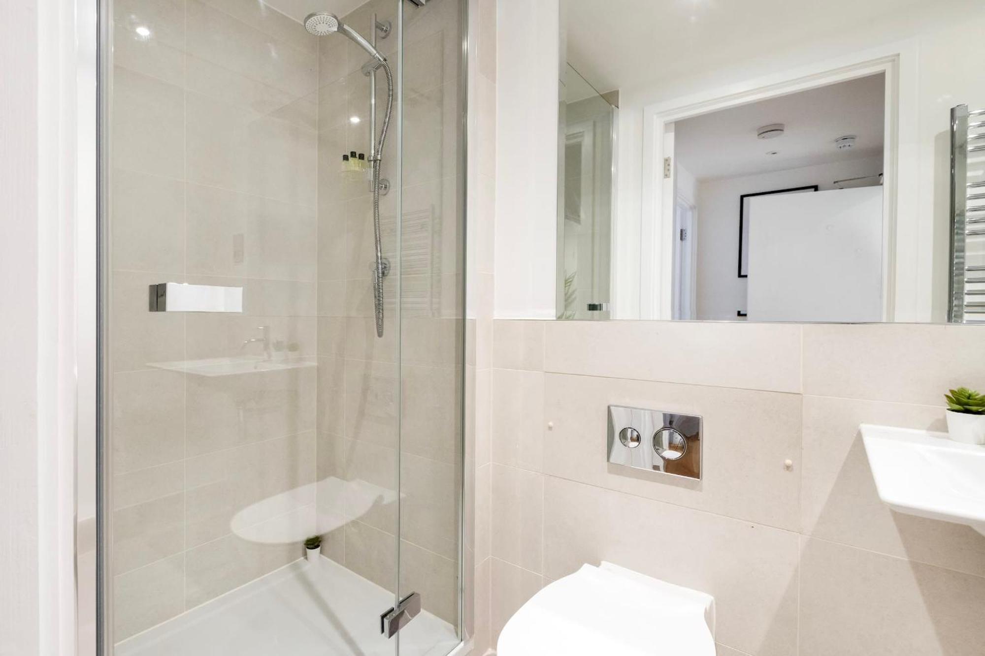 Fitzrovia With Balcony - Cityapartmentstay London Luaran gambar