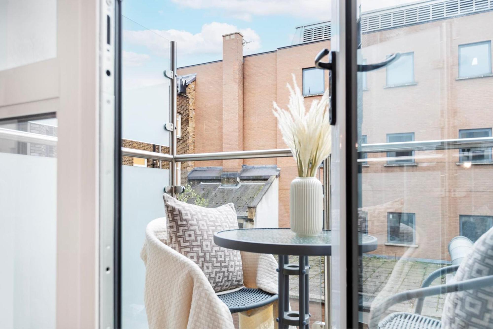 Fitzrovia With Balcony - Cityapartmentstay London Luaran gambar